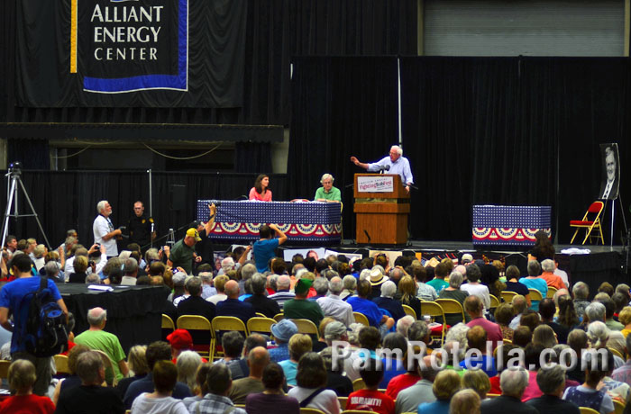 Vermont Senator Bernie Sanders speaks at Fighting Bob Fest, 7 September 2013, photo by Pam Rotella