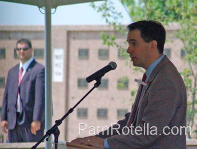 Walker speaking at Memorial Day services 2012, photo by Pam Rotella