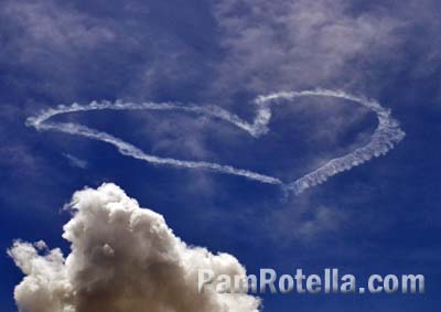 Sky writing at EAA Air Venture 2013, photo by Pam Rotella