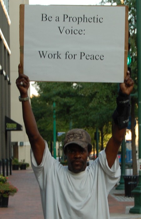 Protestor at Veterans for Allen' event, photo by Pam Rotella