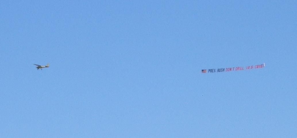 Airplane pulls banner over Virginia Beach 19 May 2006, 'PRES BUSH DON'T DRILL VA'S COAST'